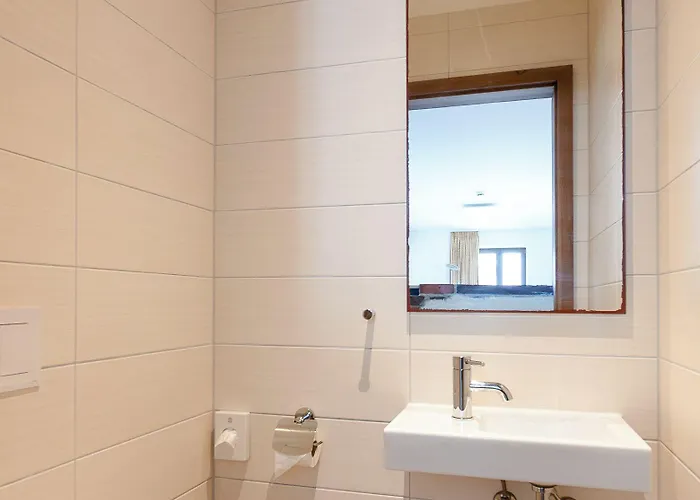 Luna Sleeping Hotel *